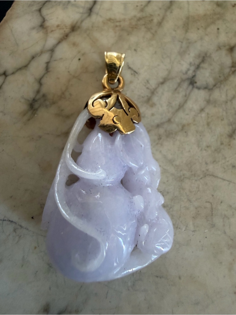 14k yellow gold lavender jade pendant